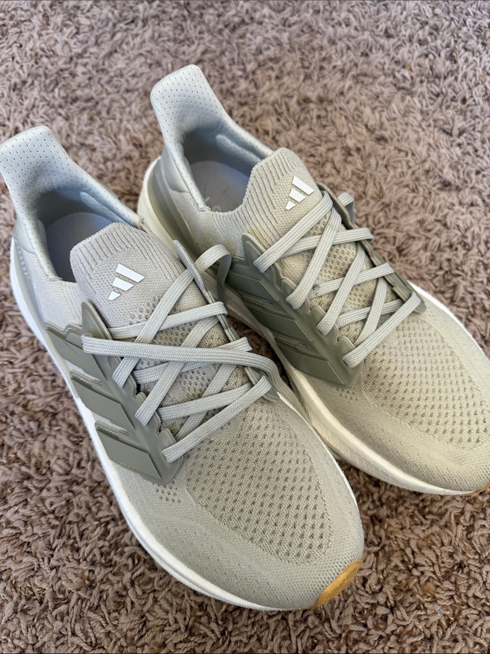 adidas ultraboost - sage color